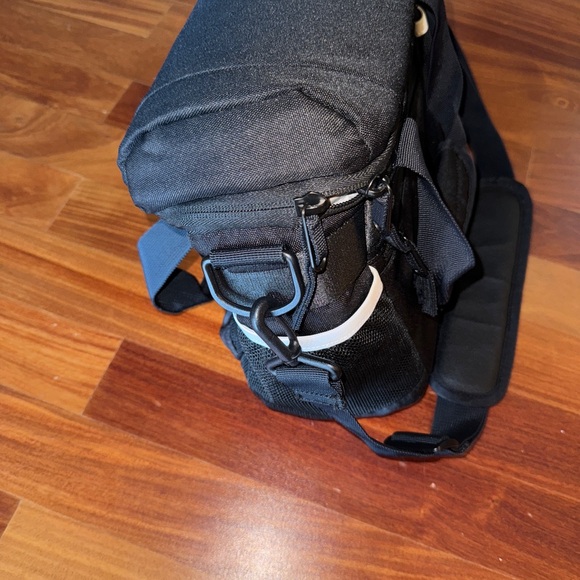 Nixon Soft Cooler Bag - Picture 4 of 6